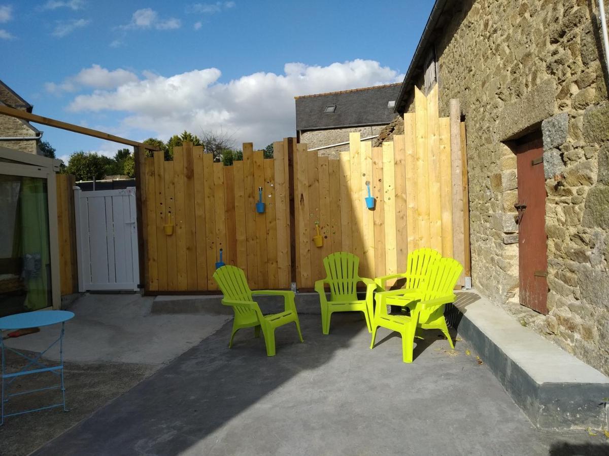 Do Mi Si La Do Re Gite Partage Saint-Carreuc Exterior foto
